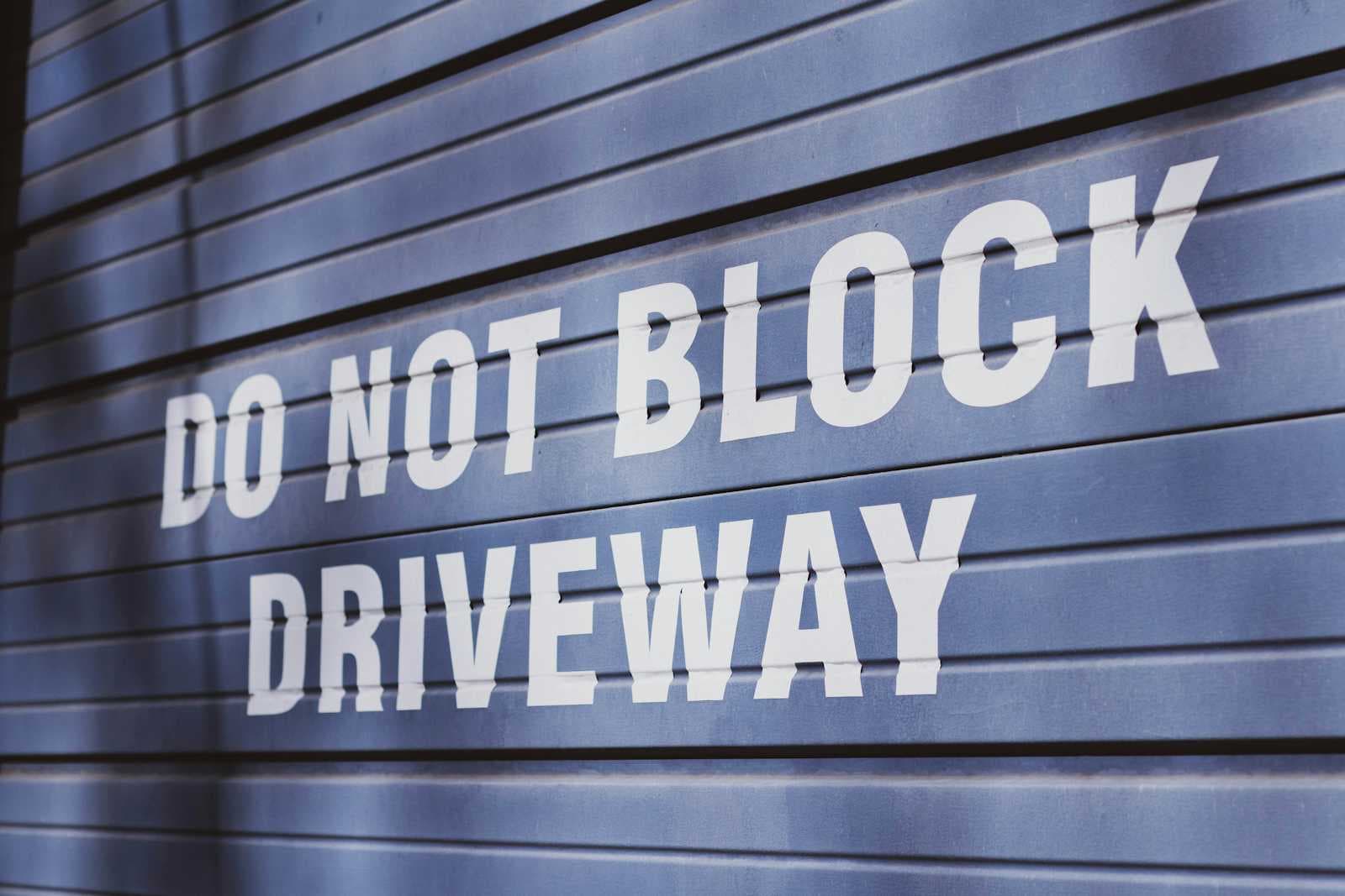 Async vs Non-Blocking Operations for Responsive FastAPI Endpoints